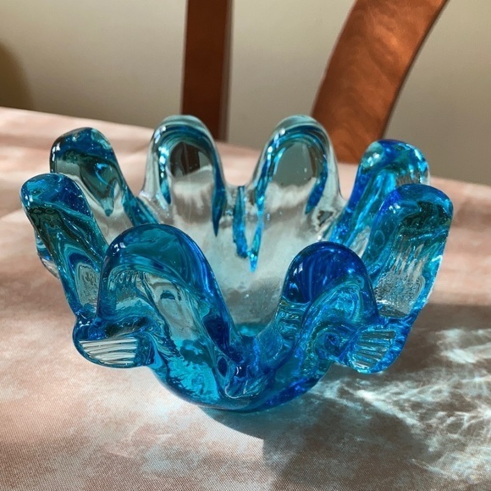 Vintage 50s-60s aqua blue hand-blown ash bowl.